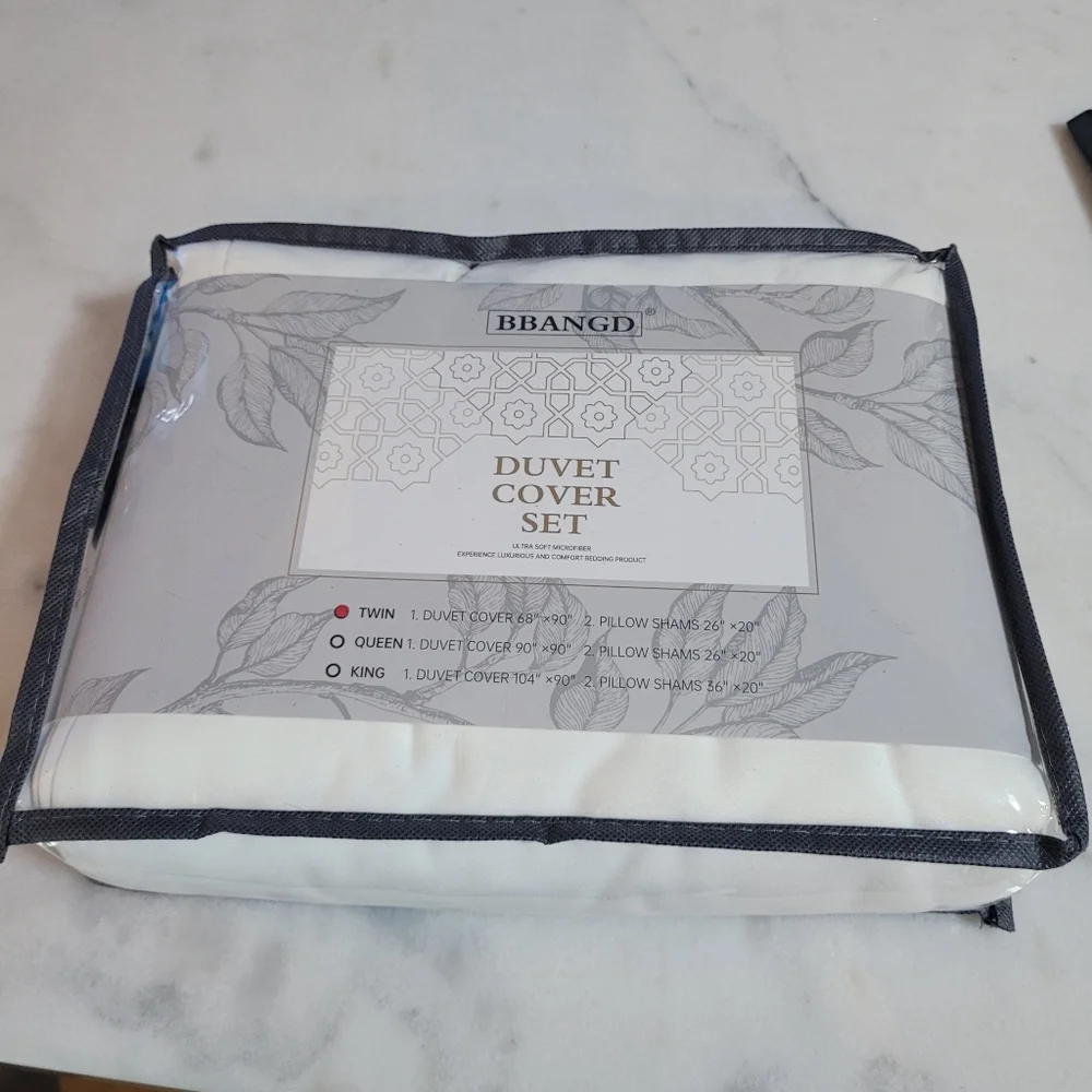Twin Duvet Set ( White )